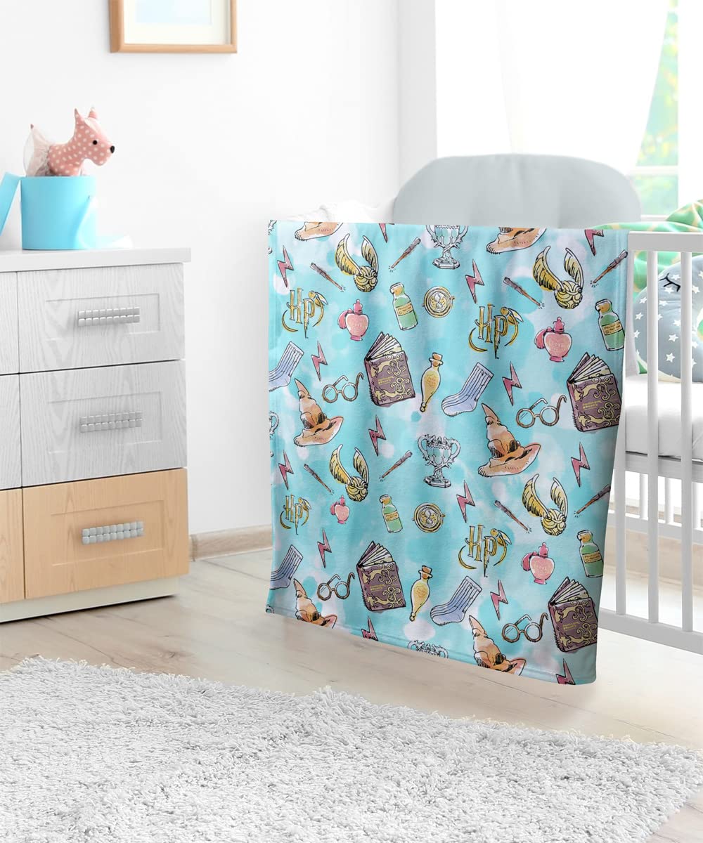 LOGOVISION Harry Potter fade-resistant blanket keeps colors vivid.