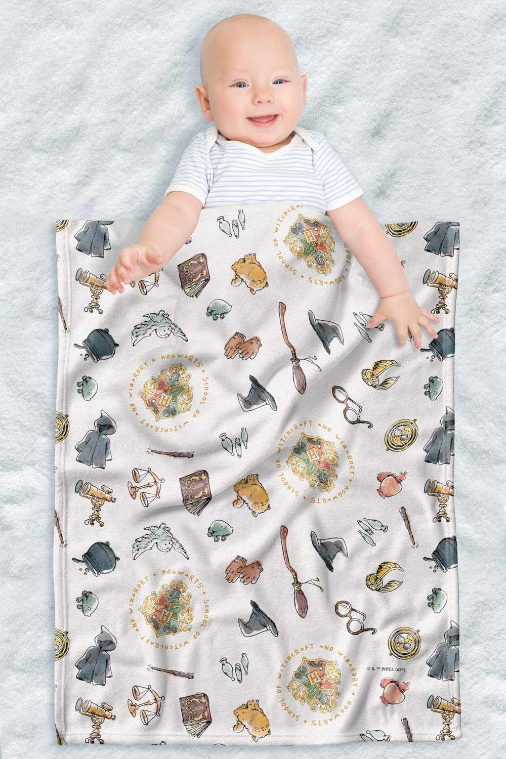 LOGOVISION Harry Potter lightweight baby blanket 30x40 for on-the-go snuggles.
