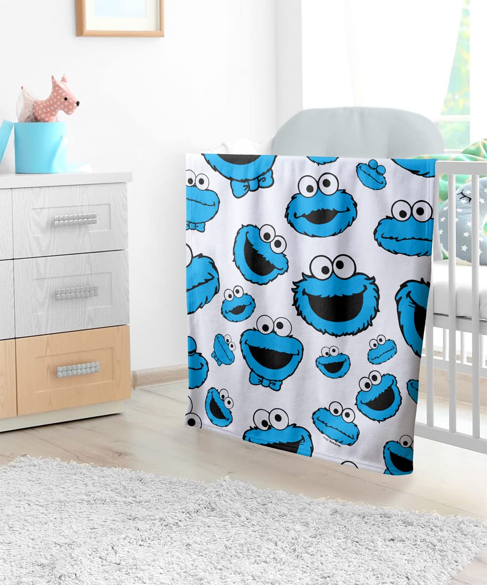 LOGOVISION Sesame Street blanket folded view highlights compact, space-saving storage.