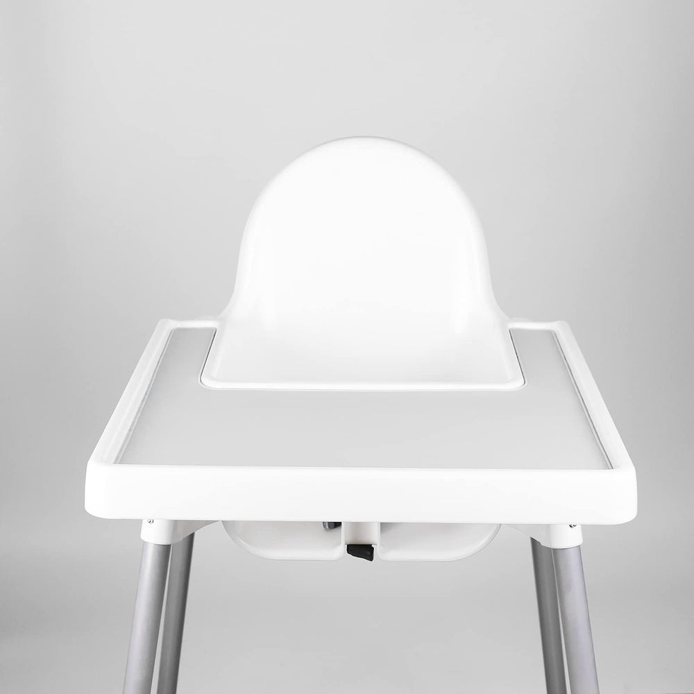 Lomgwumy high chair placemat heighted-edge view illustrating spill protection during meals