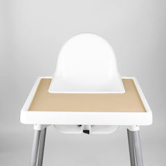 Lomgwumy high-chair placemat with heightened edge helps contain spills during toddlers' meals