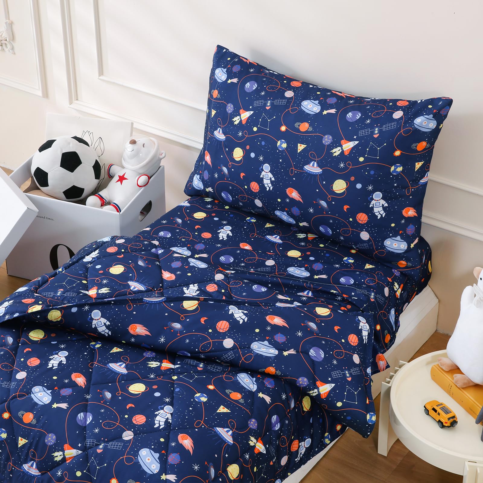 LONAVA space-print toddler comforter front view shows cozy texture
