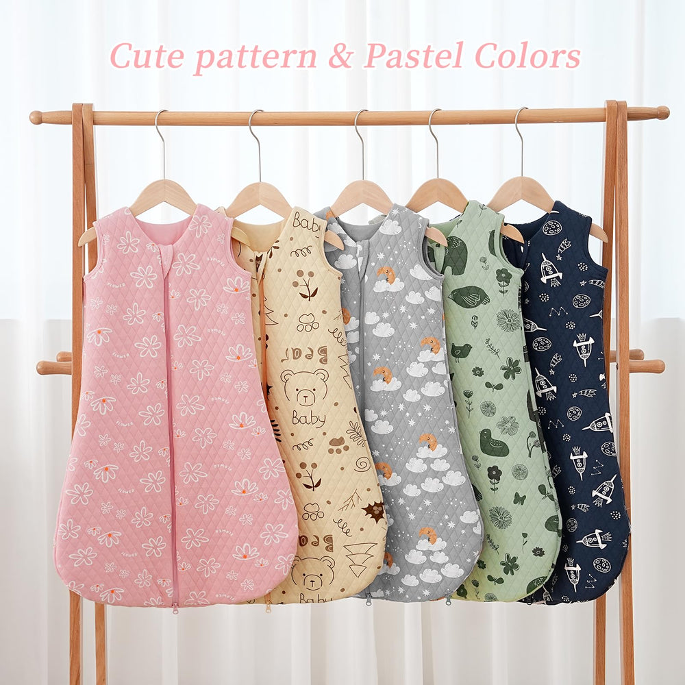Looxii baby sleep sack in-use image conveys cozy warmth and freedom of movement