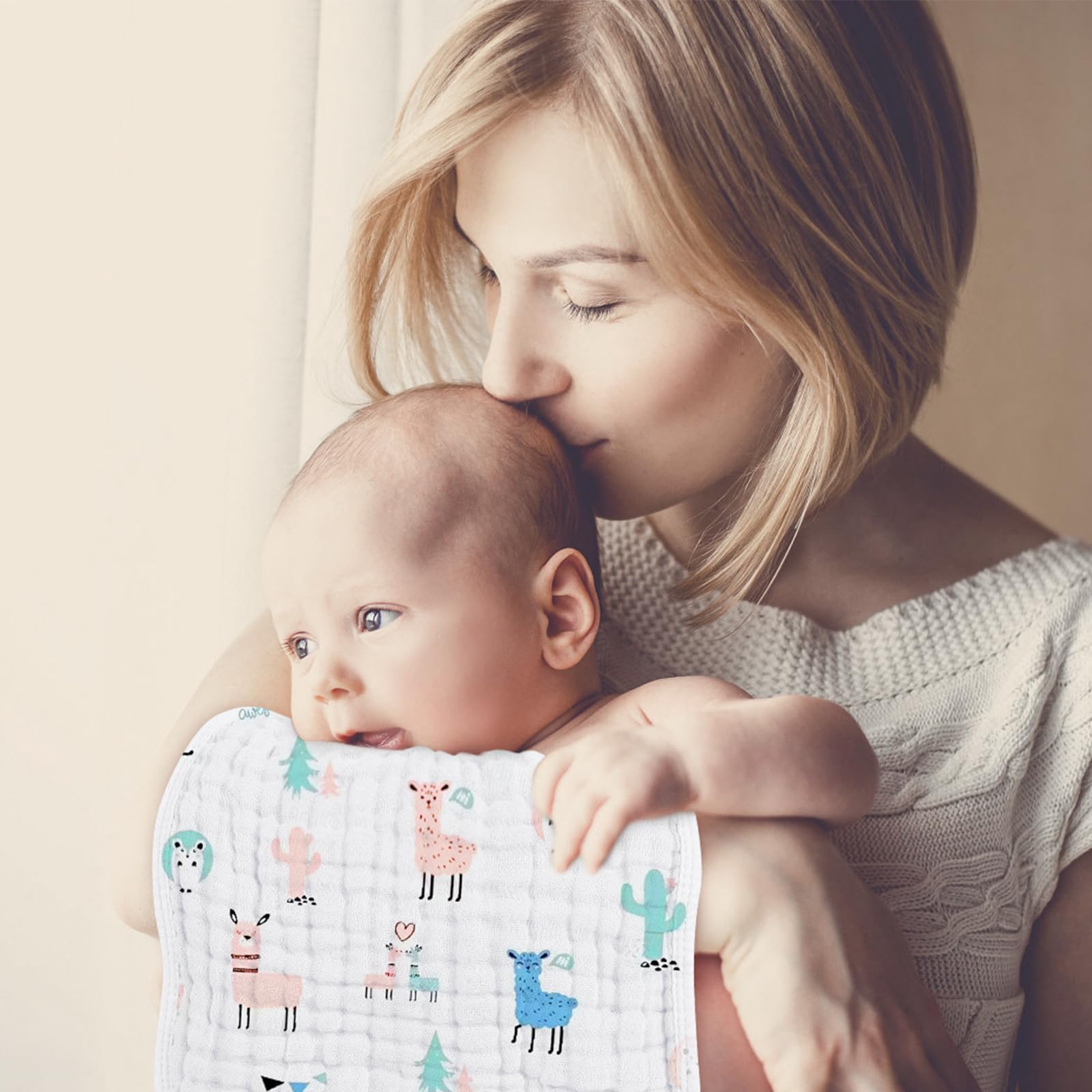Looxii muslin burp cloths travel-friendly, lightweight, and easy to pack