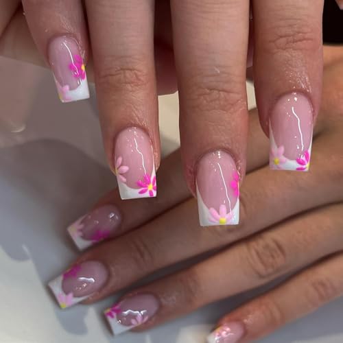 Love easy gel application swatch demonstrates smooth self-leveling for flawless nails.