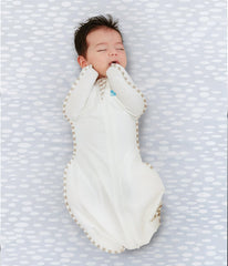 Love to Dream Swaddle UP dual zipper for easy diaper changes without uncovering baby.