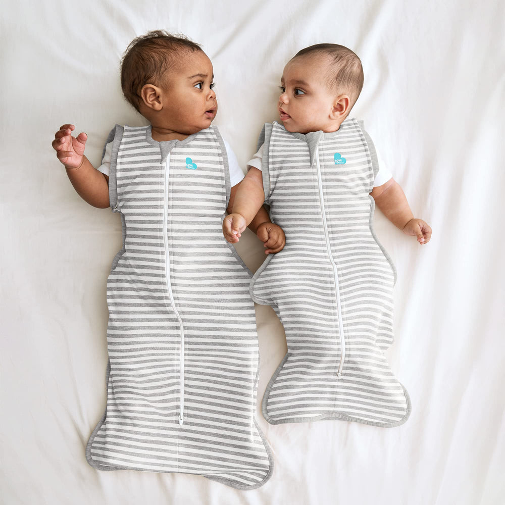 Love to Dream Swaddle Up Transition Bag hip-friendly design supports natural movement.