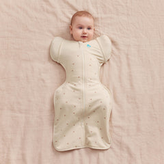 Love to Dream Transition Bag wings extended supports gradual arms-free sleep.