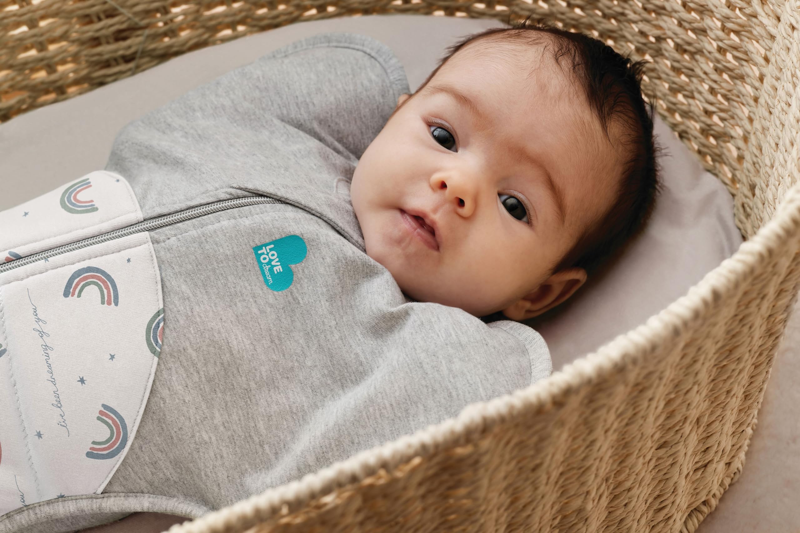 Love To Dream Warm Swaddle Up two-way zipper facilitates quick diaper changes at night
