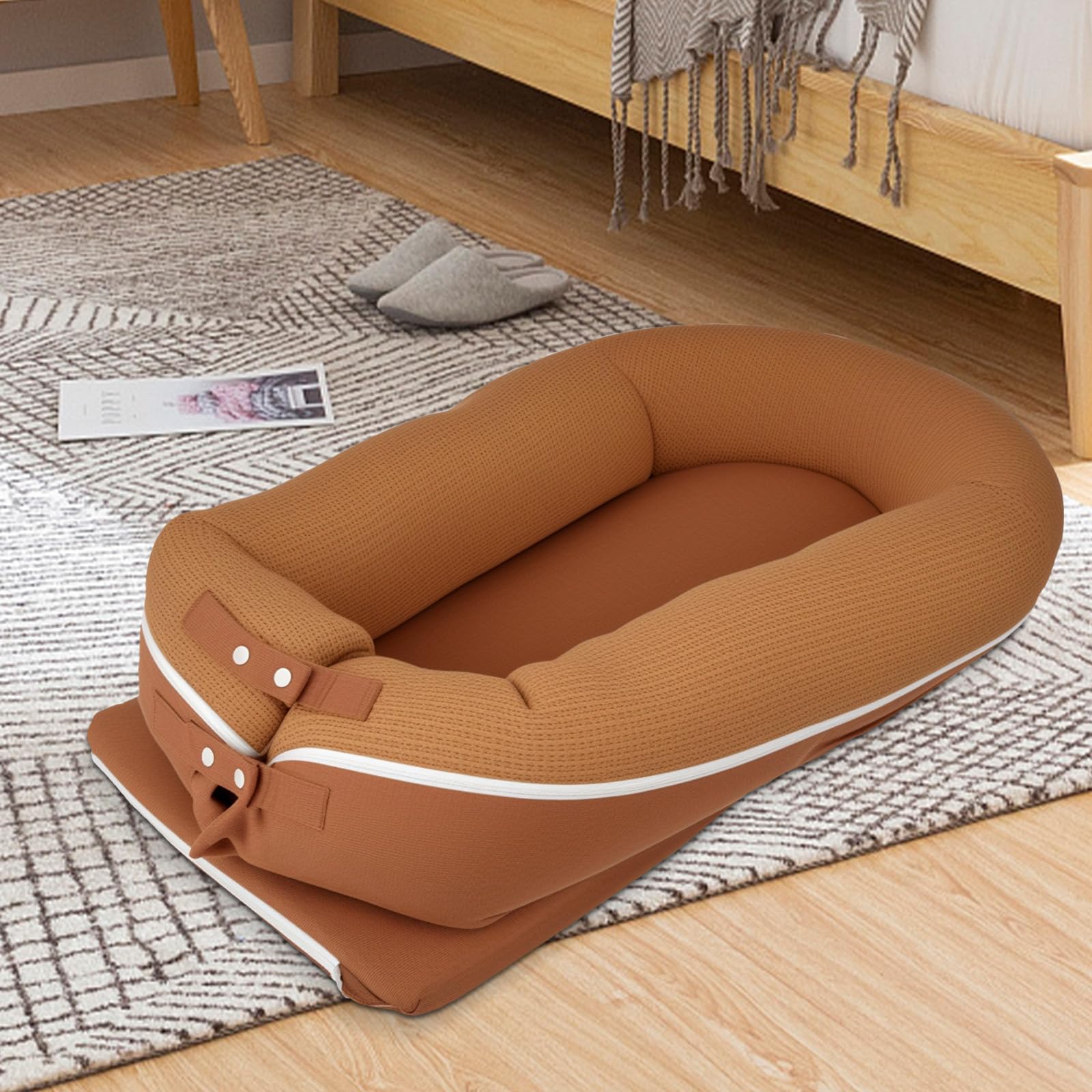 LOVE MAGE baby lounger cover is washable for easy care.