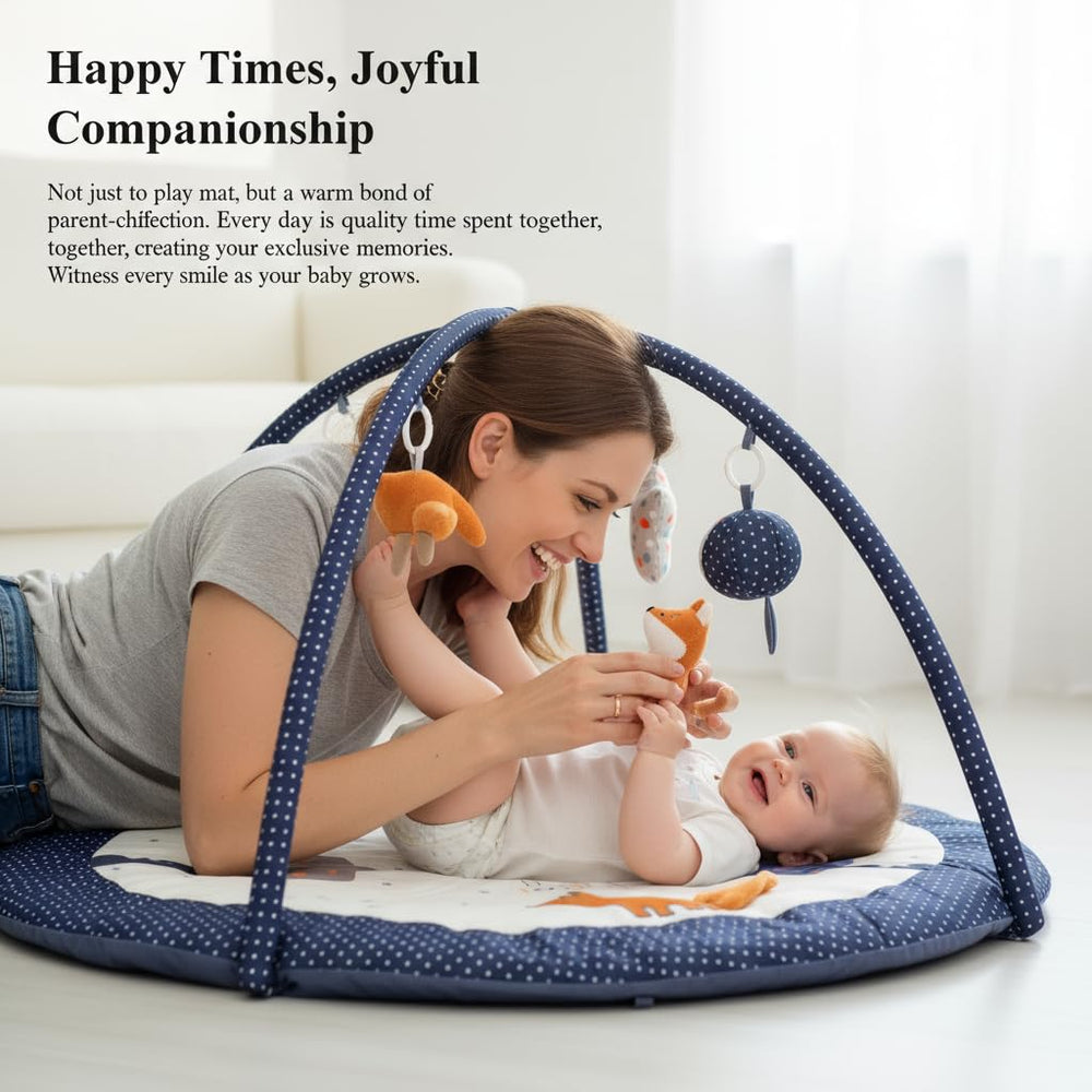 LULLABY COTTON high-contrast toys support visual focus and tactile exploration.