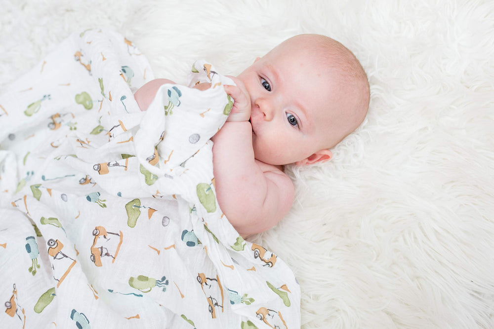 Lulujo Baby muslin blanket pre-washed and dual-layer for breathable warmth