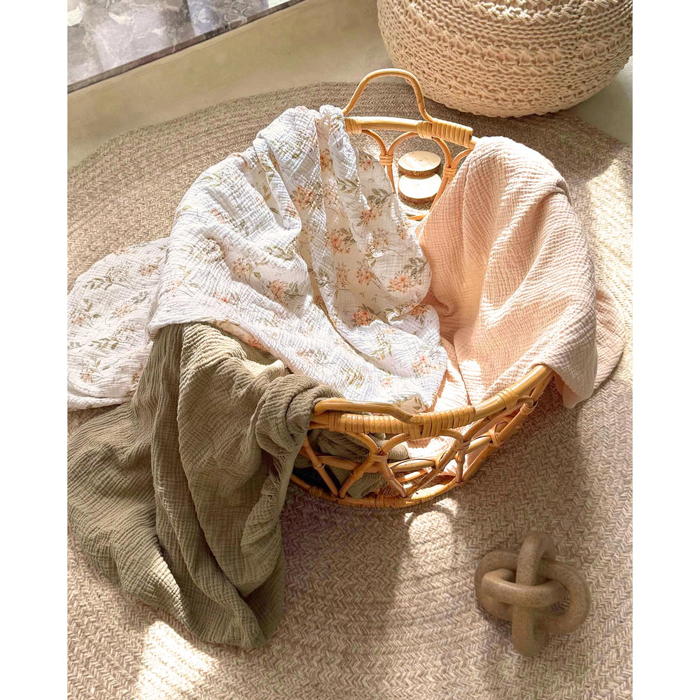 Lulumoon 360 elastic fit crib sheets snug support