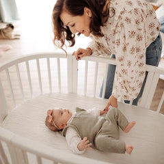 Lulumoon bassinet sheets universal-fit image highlights 33x17x4 inches for oval, rectangle, hourglass.