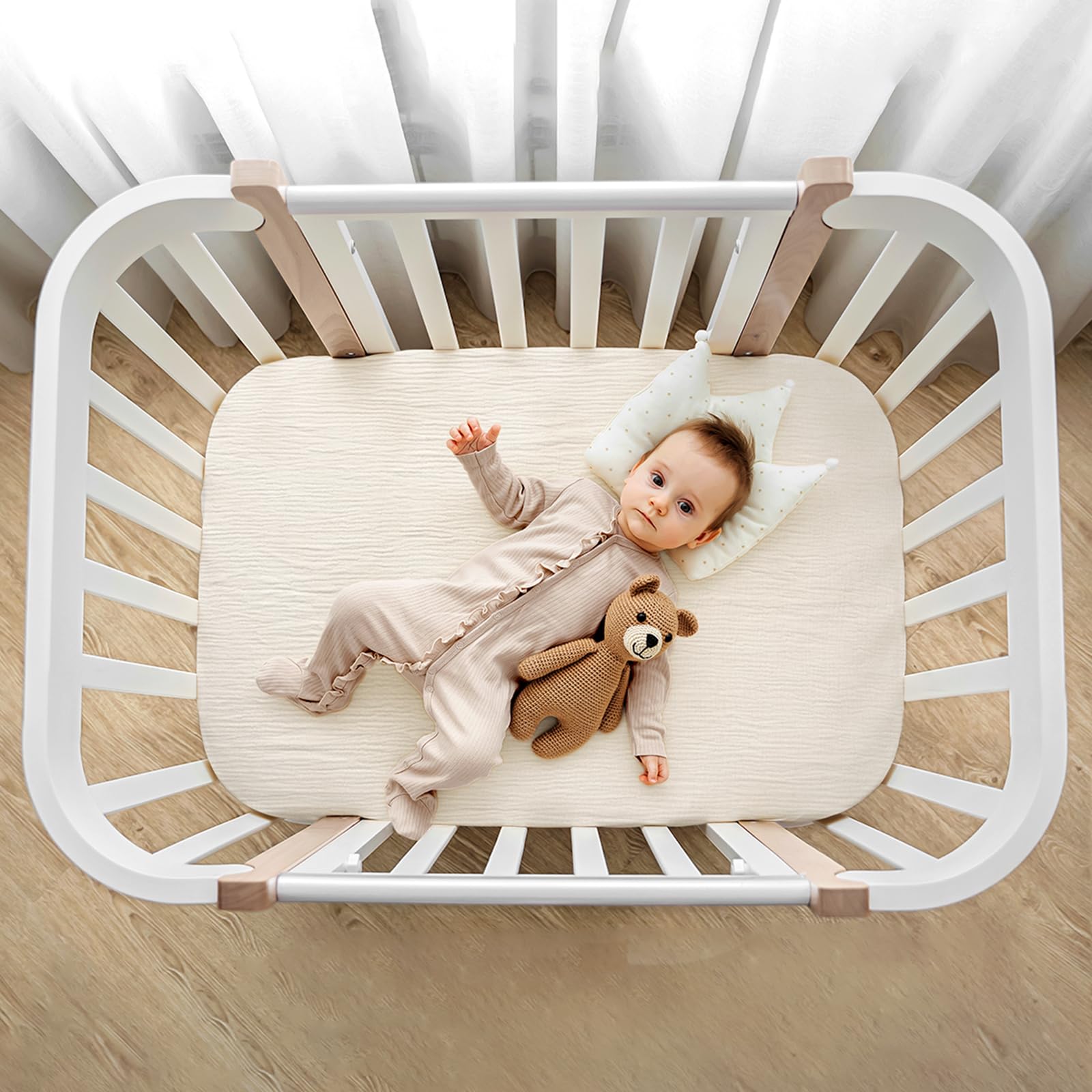 Lulumoon Muslin Bassinet Sheets machine-wash friendly for quick, easy care.