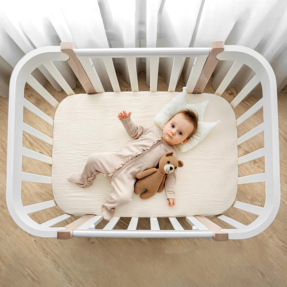 Lulumoon Muslin Bassinet Sheets machine-wash friendly for quick, easy care.