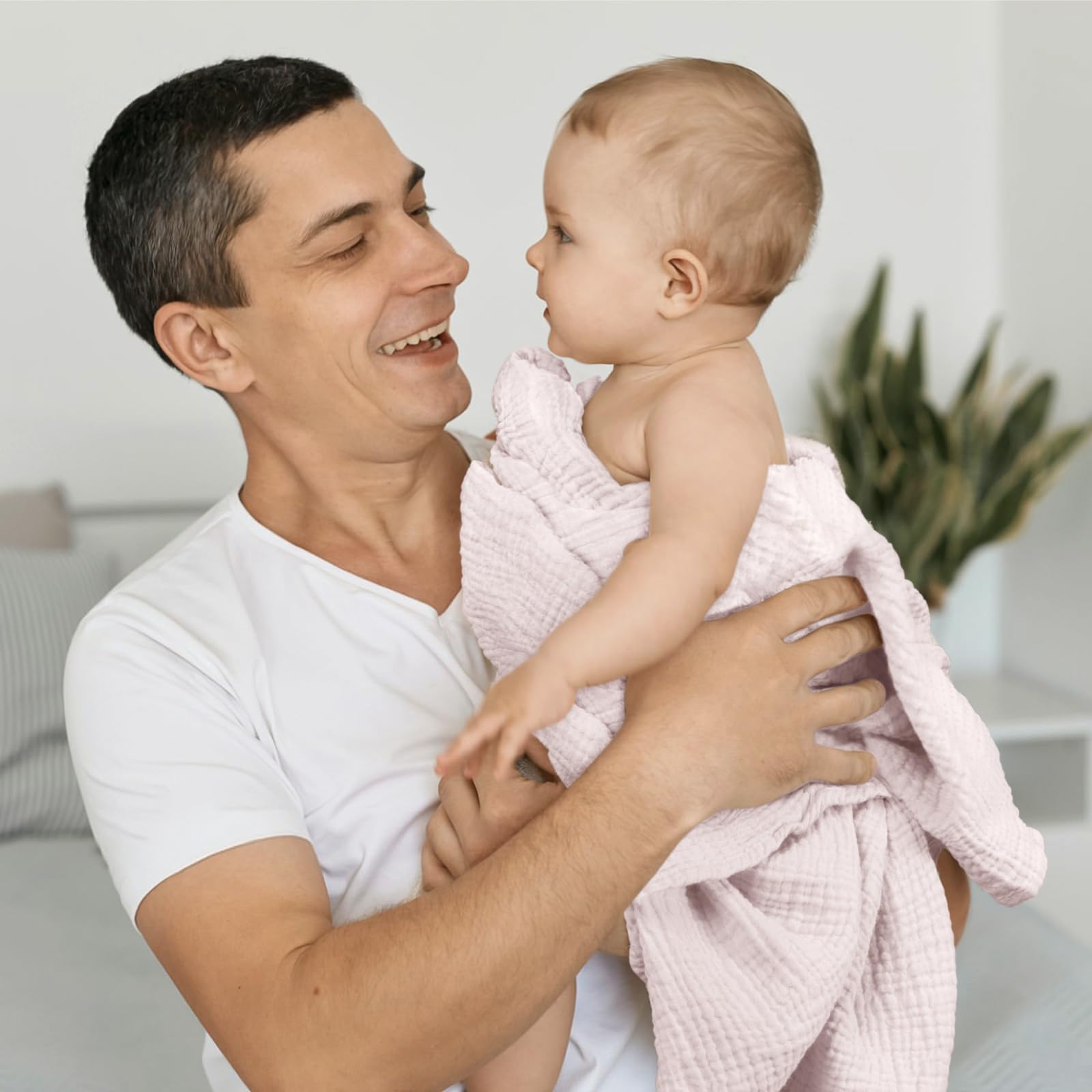 lulumoon muslin swaddle blanket 40x40 shows generous wrap area for swaddling