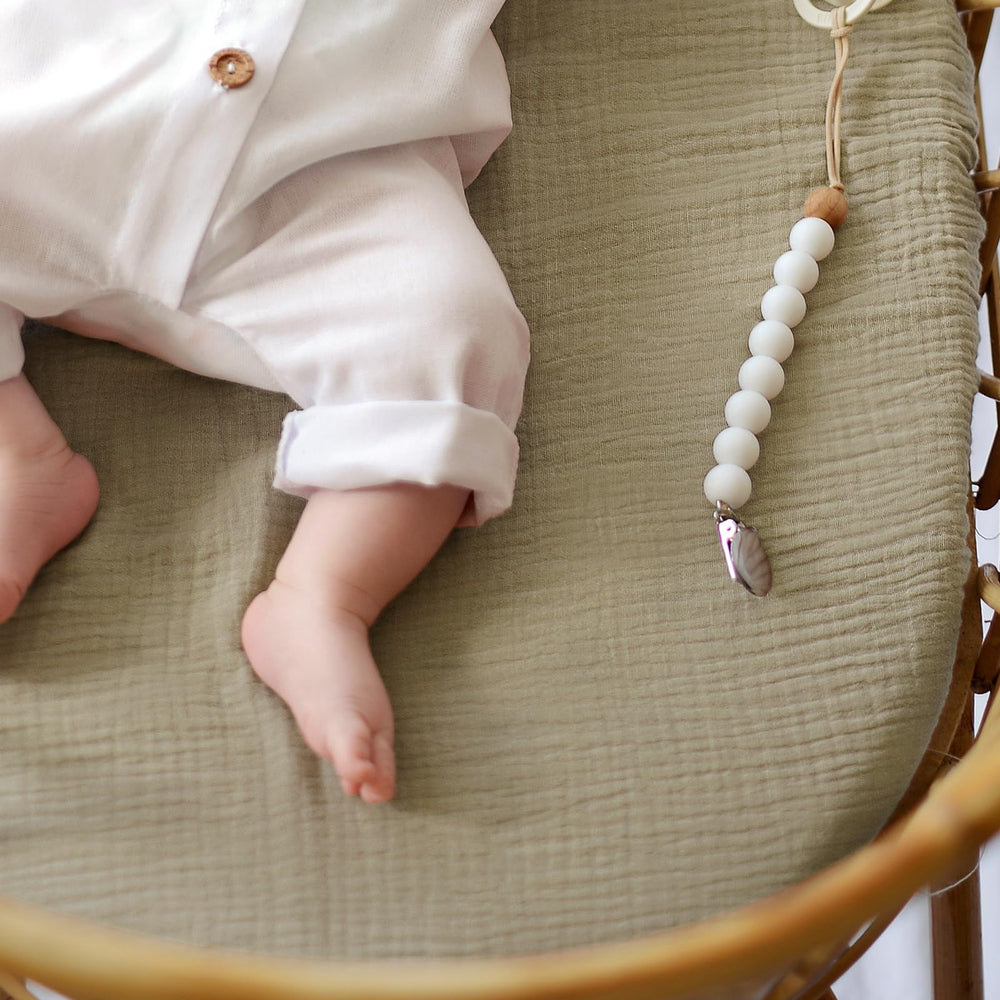 Lulumoon nursery-ready neutral set complements any décor and theme.