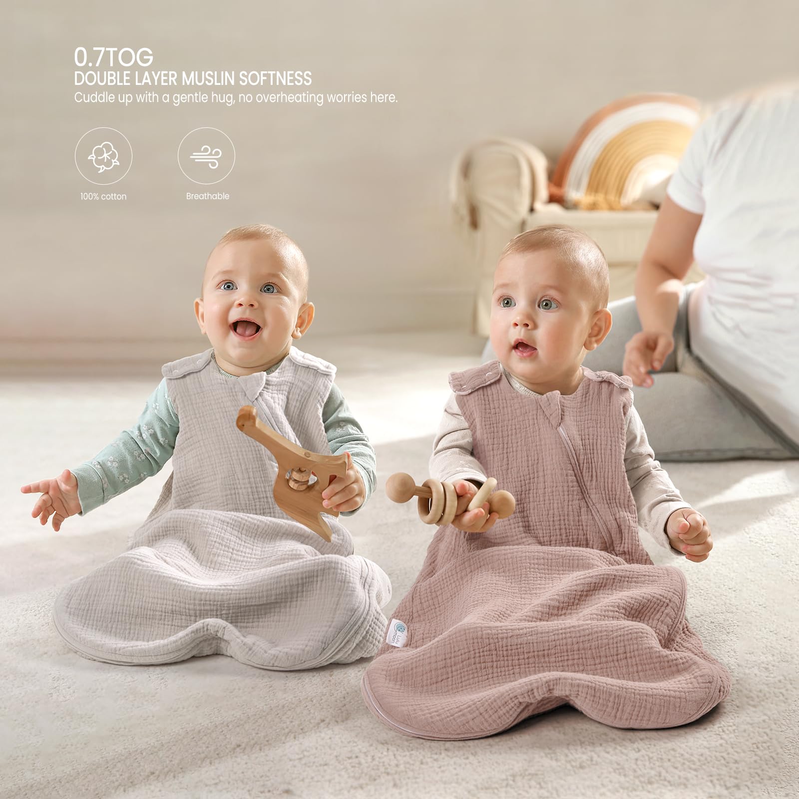 Lulumoon Sleep Sack Muslin shoulder snaps simplify dressing during quick changes.