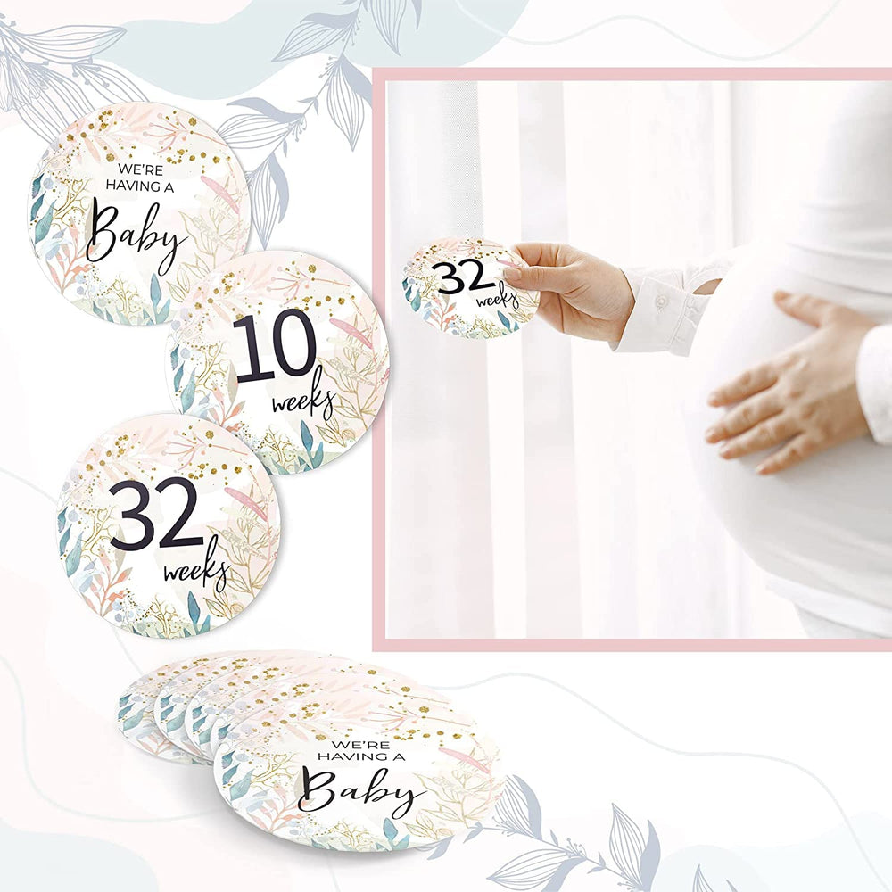 Lumont Pregnancy announcements set; creative first-time mom reveals