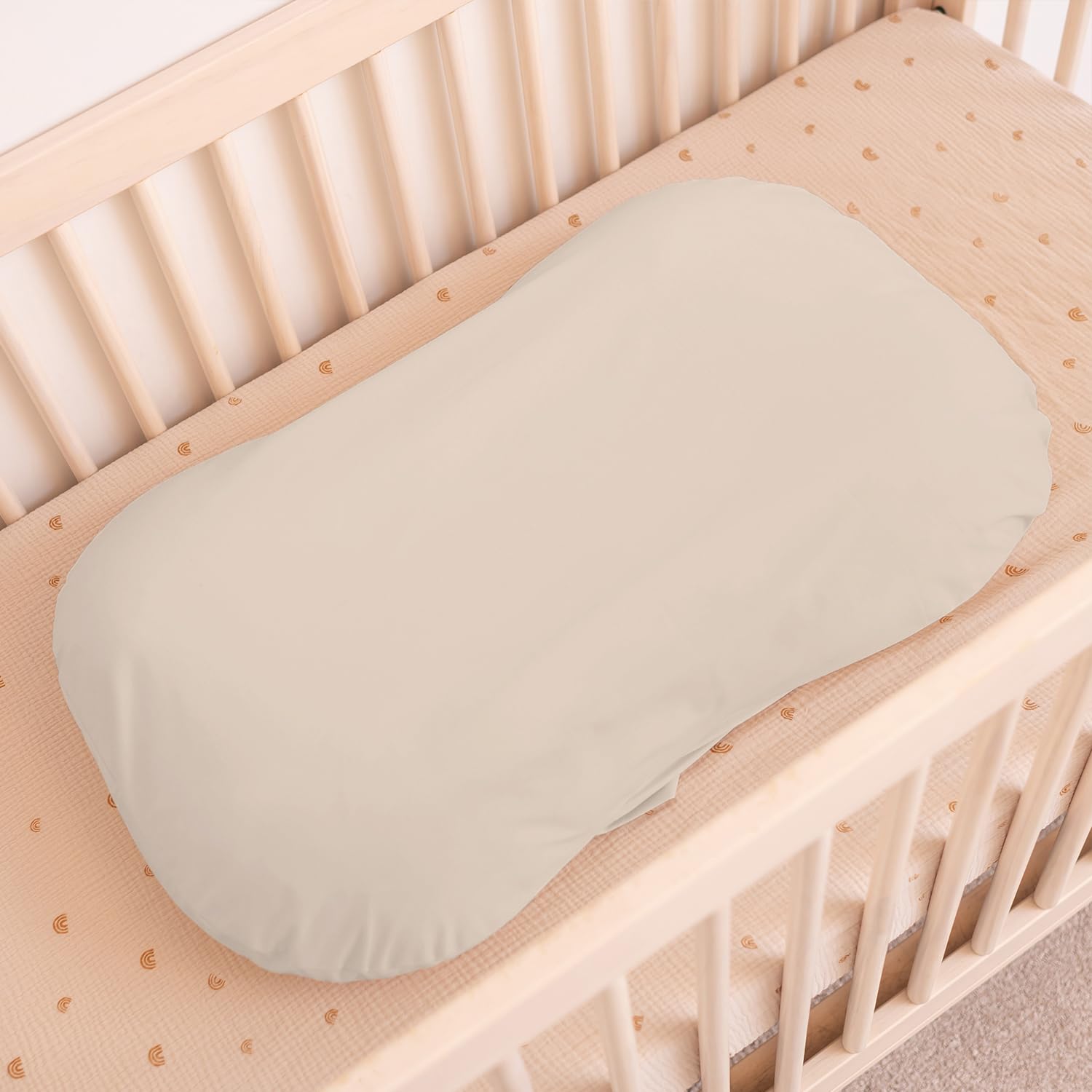 Lunapuer easy-care cover demonstrates durable, reusable slipcover for daily use.