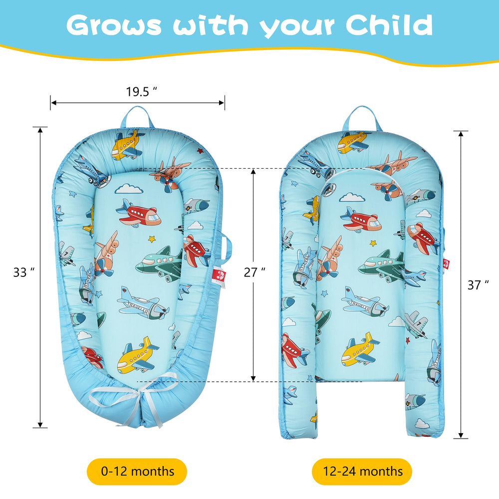 Lurui Baby Lounger with carry handles for travel and park outings.