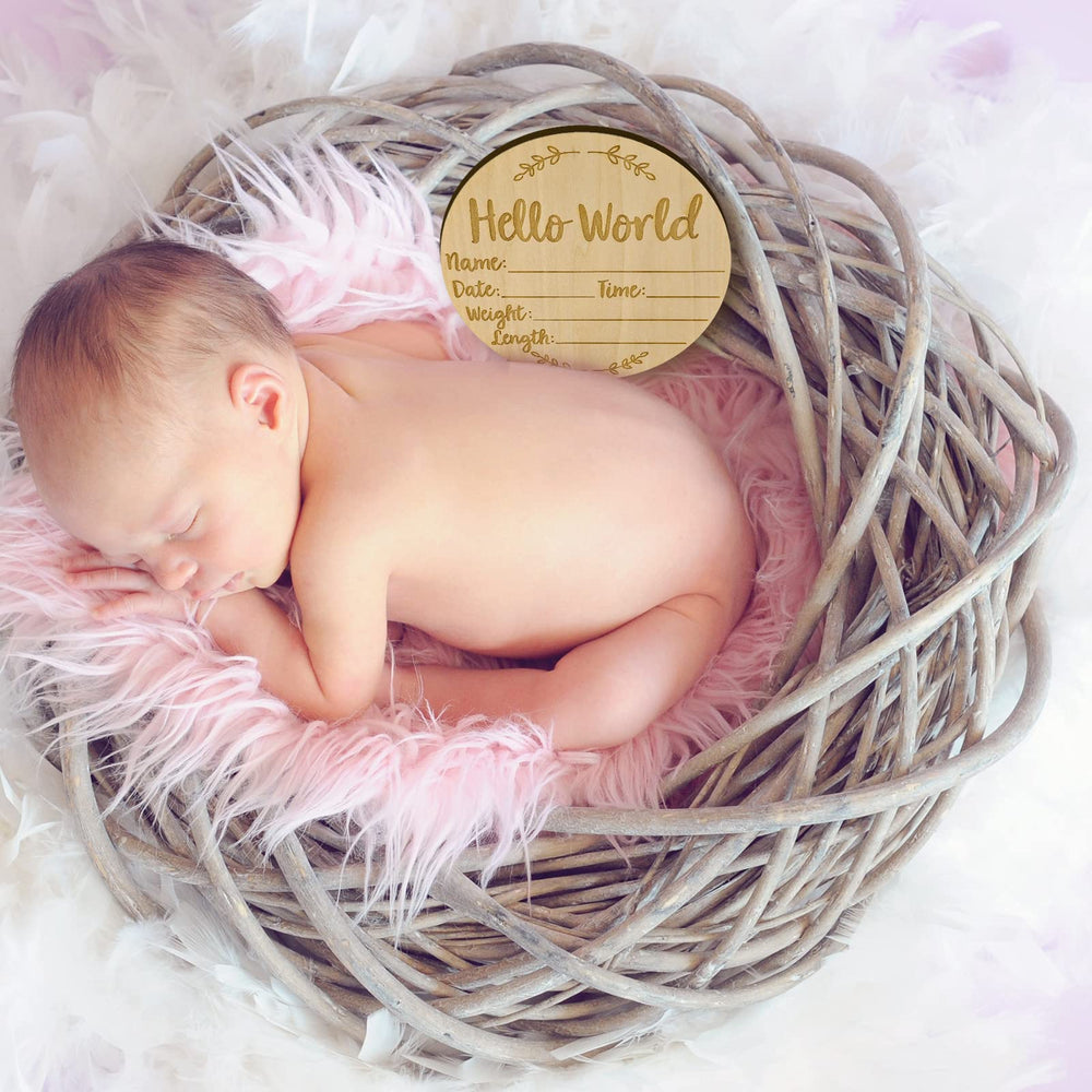 LUTER pregnancy-announcement prop doubles as elegant room decor.