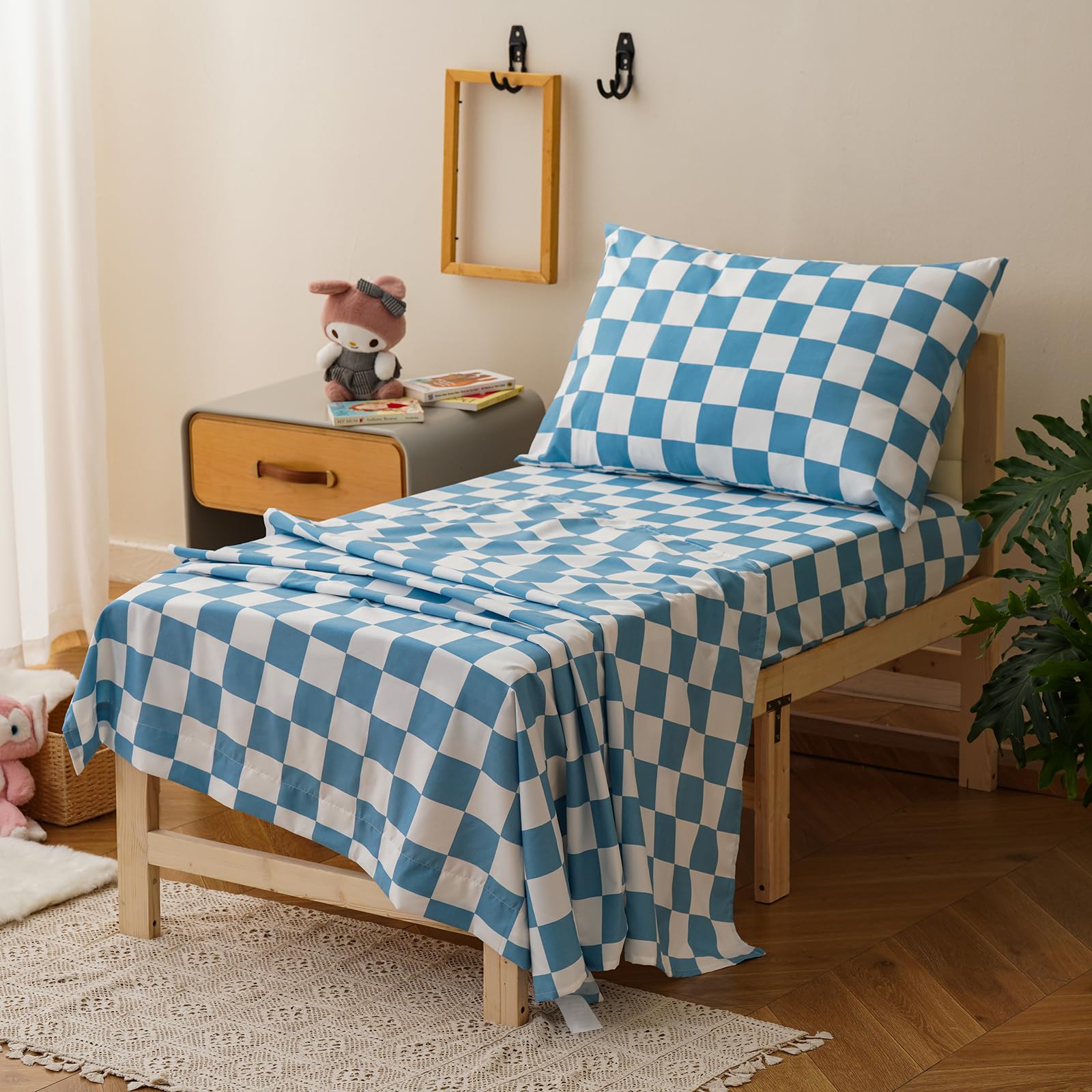 Luxlovery bedding in a bright kid-friendly room enhances bedtime mood
