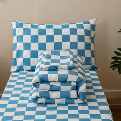 Luxlovery toddler flat sheet demonstrates generous coverage and smooth touch