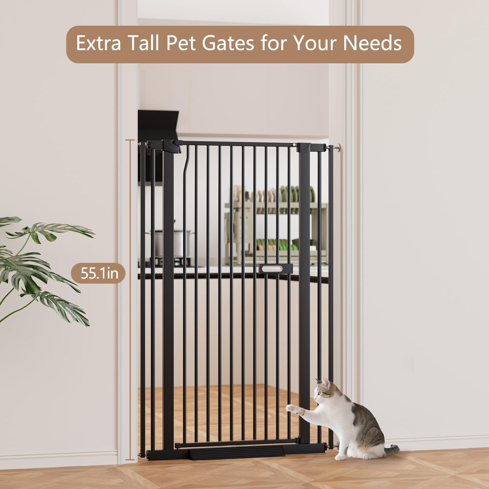 LuxTrsde cat gate auto-close feature for hands-free security