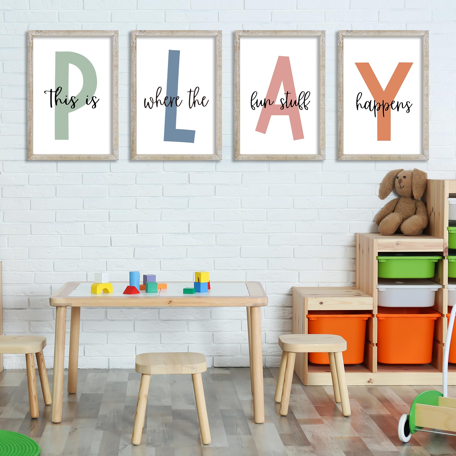 LuZhiQiang Toddler-Room art set brings playful inspiration to walls