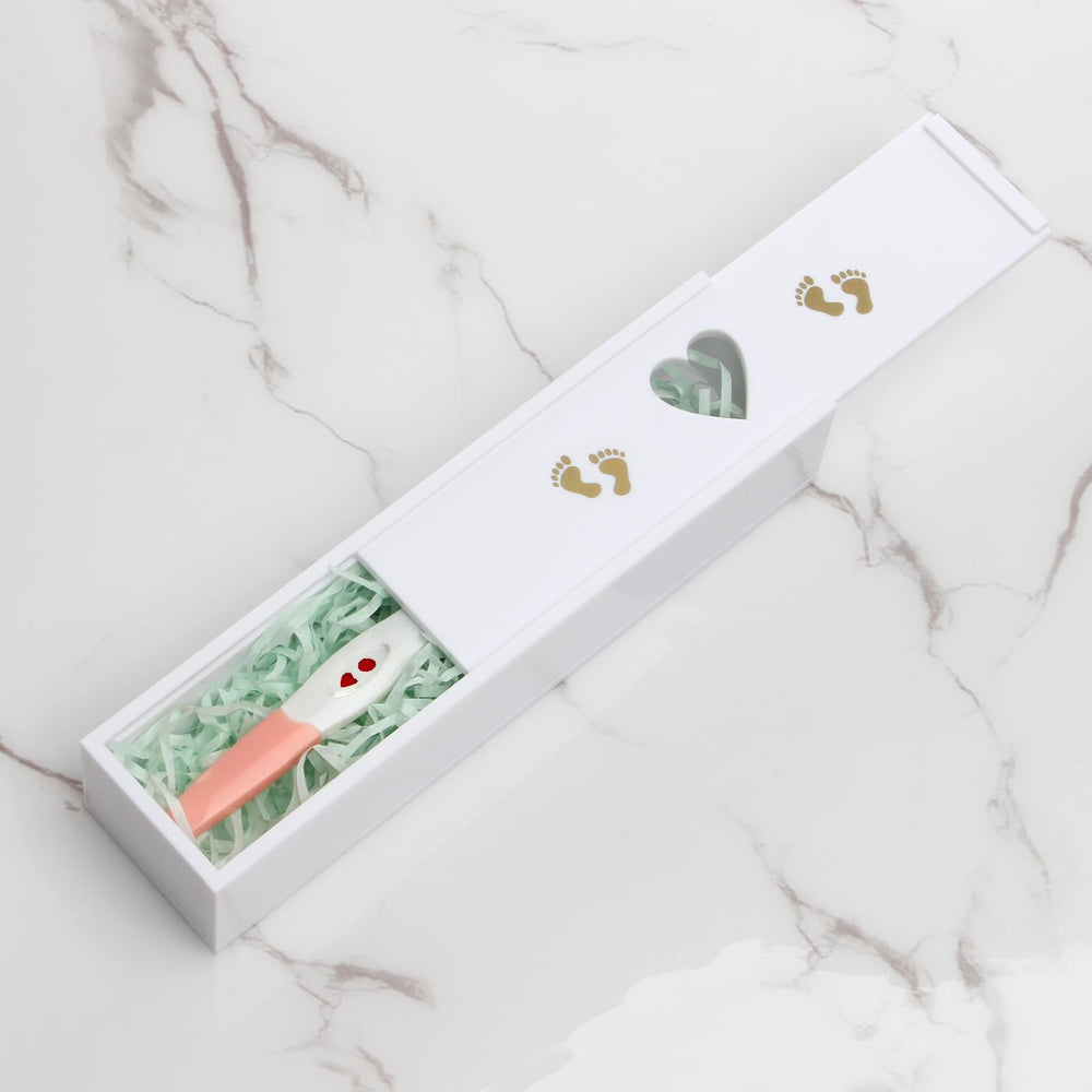 Lxmxgk pregnancy test keepsake box closed lid design for reliable protection.