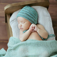 LYRICHOM Baby bassinet sheet universal fit secures snug sleep on oval, rectangle, hourglass mattresses.