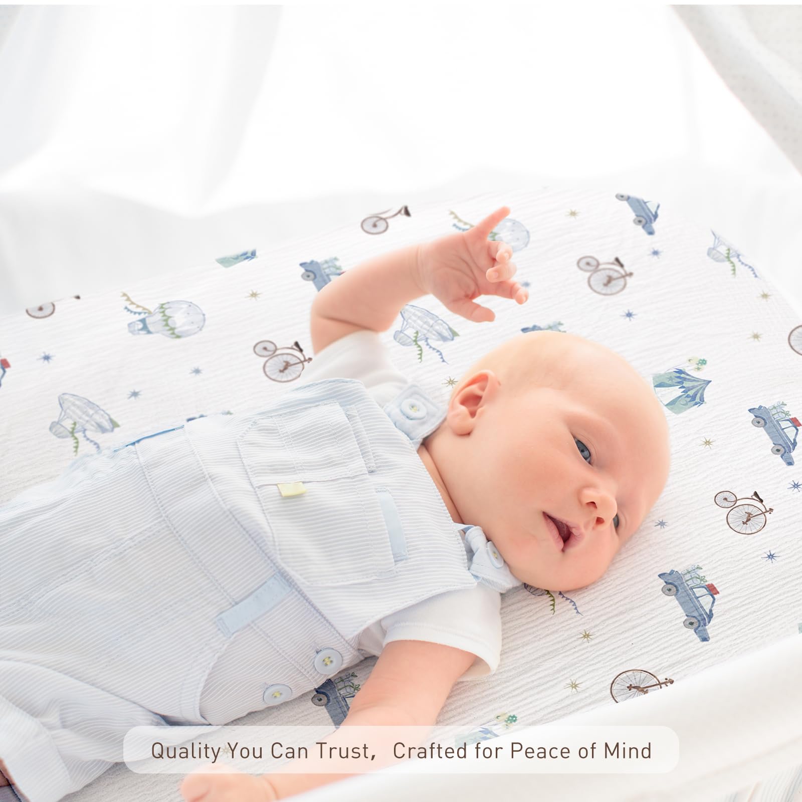 LYRICHOM BABY easy-clean machine-washable sheet simplifies laundry.
