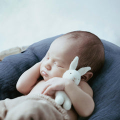 LYRICHOM Baby muslin sheet closeup highlights soft-touch cotton and breathable weave.