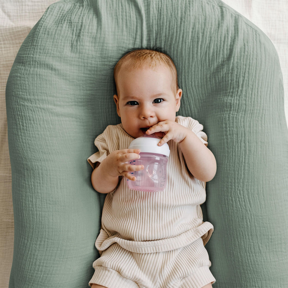 LYRICHOM BABY muslin bassinet sheets universal-fit oval-rectangle demonstrates secure stay-in-place design