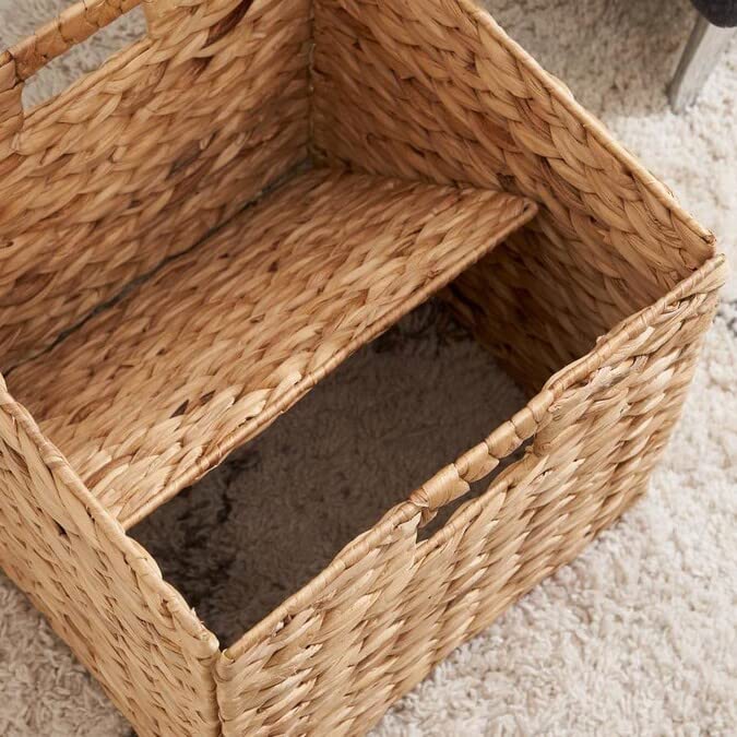 M4DECOR natural hyacinth weave frame offers sturdy, eco-friendly storage.
