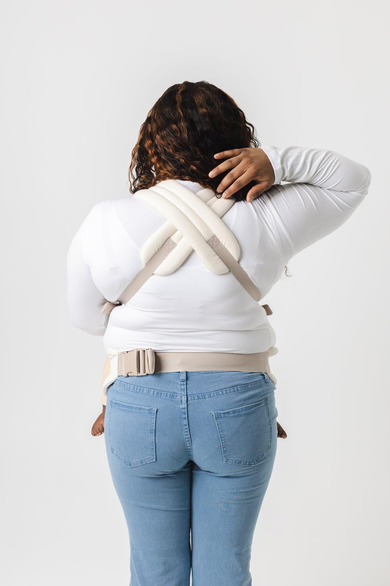 Mabē Monarch adjustable size fits a range of body types