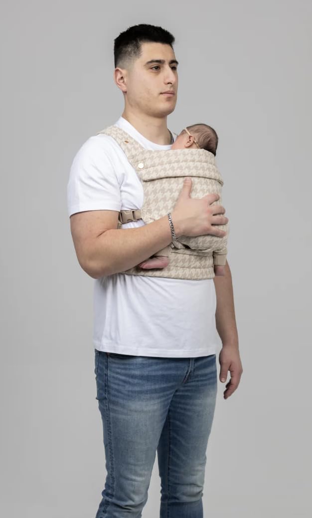 Mabe Monarch lightweight breathable fabric keeps you cool during walks.