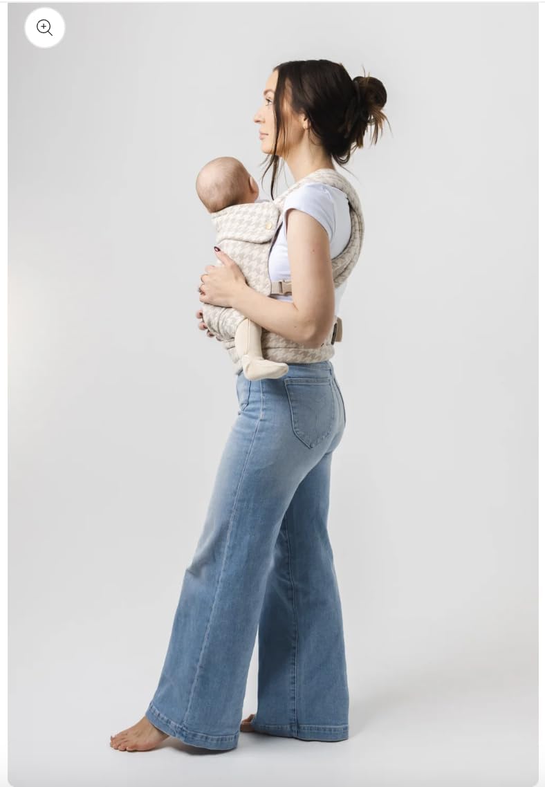 Mabe Monarch three-carry-positions demonstrate versatility from newborn to toddler.