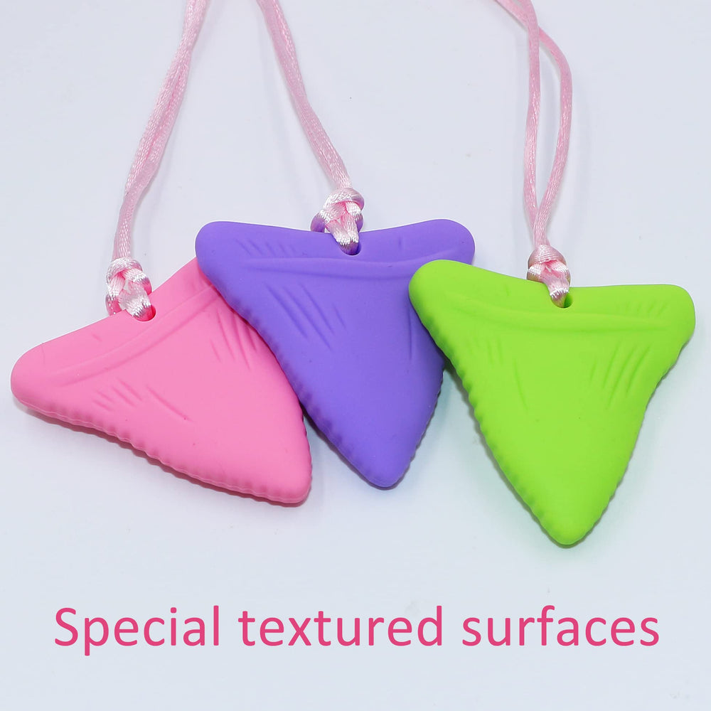 MaberryTech Direct sensory chew necklace travel-friendly and discreet.