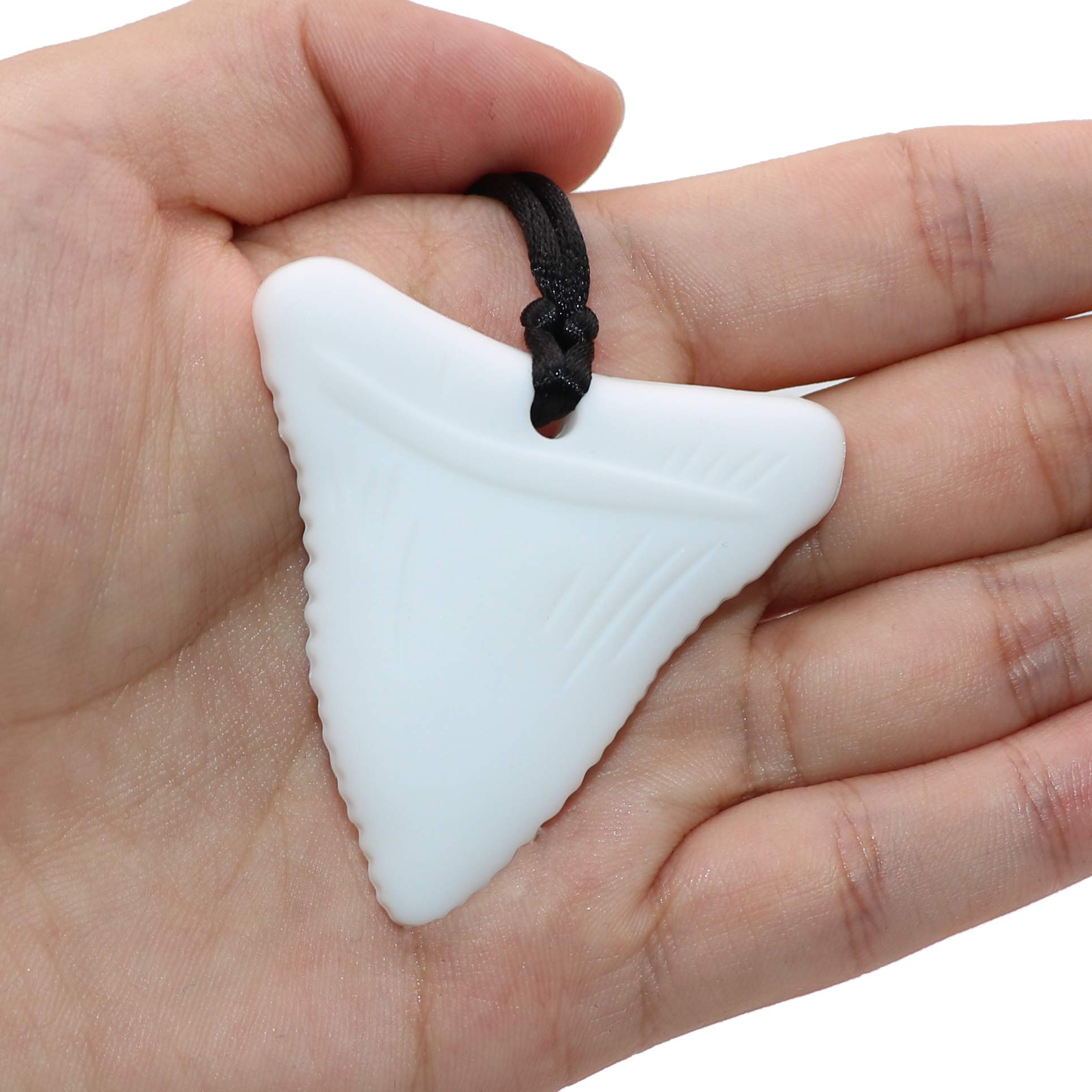 MaberryTech Direct teardrop-style necklace for comfortable chew-friendly relief.