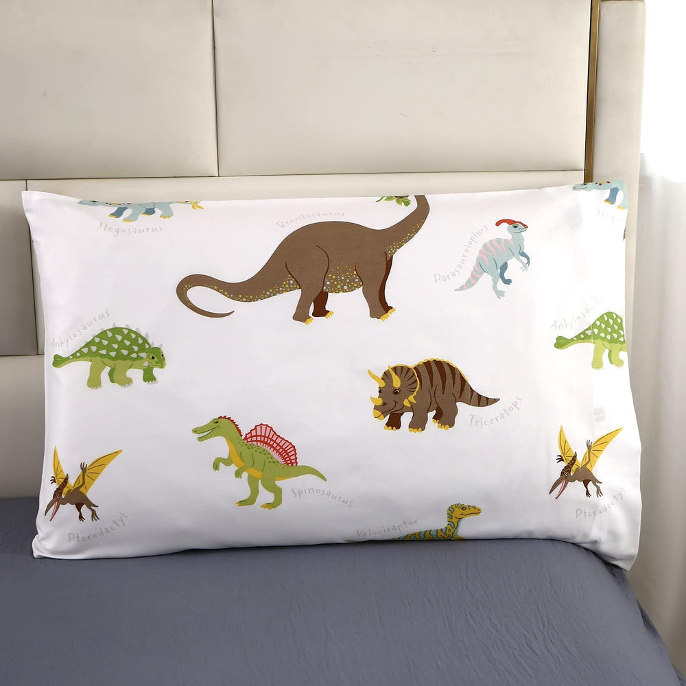 MAG Dinosaure pillowcase durable stitching detail indicating long-lasting use