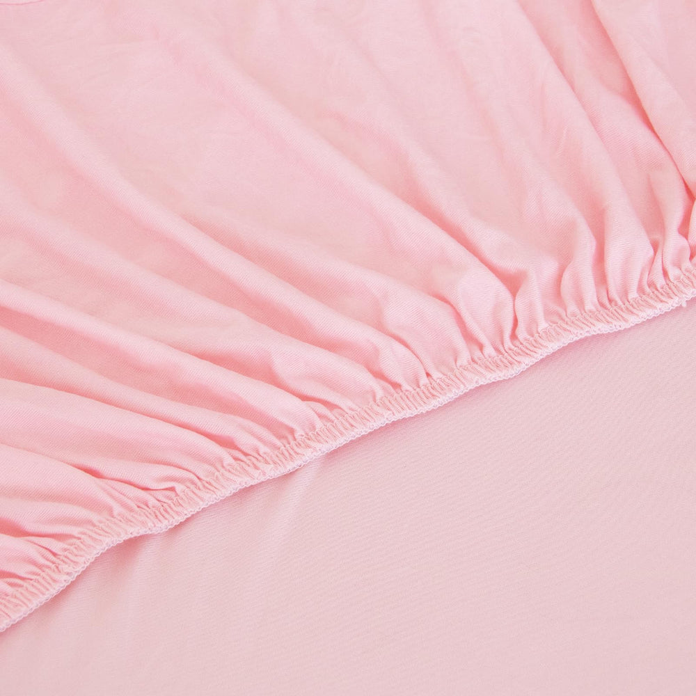 Magik & Kover 360-degree deep-pocket fit ensures full mattress coverage.