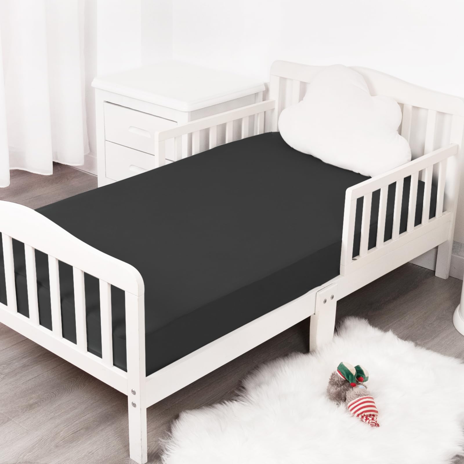 Magik & Kover easy-care, machine-washable sheets for busy parents.