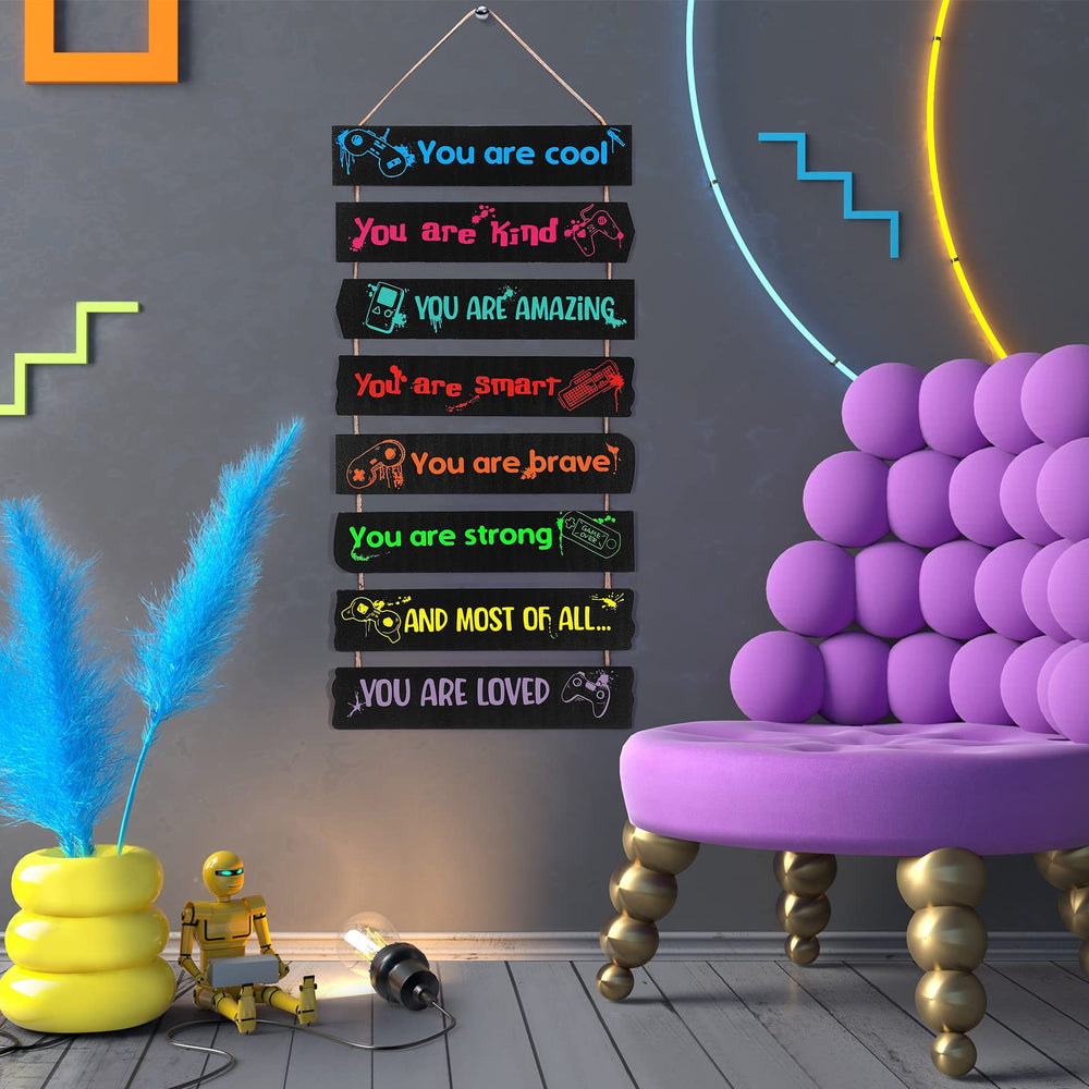 Maitys gamer wall decor shows keyboard and console motifs for lively rooms