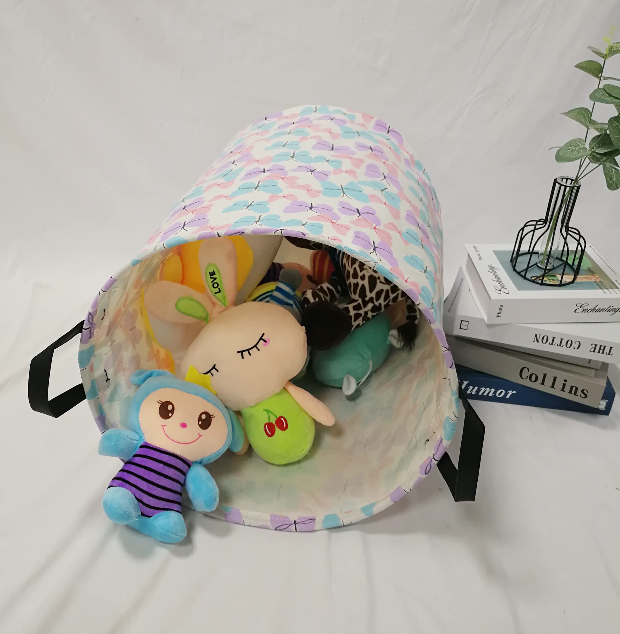 MAIZMZ Butterfly waterproof lining inside protects stored items.