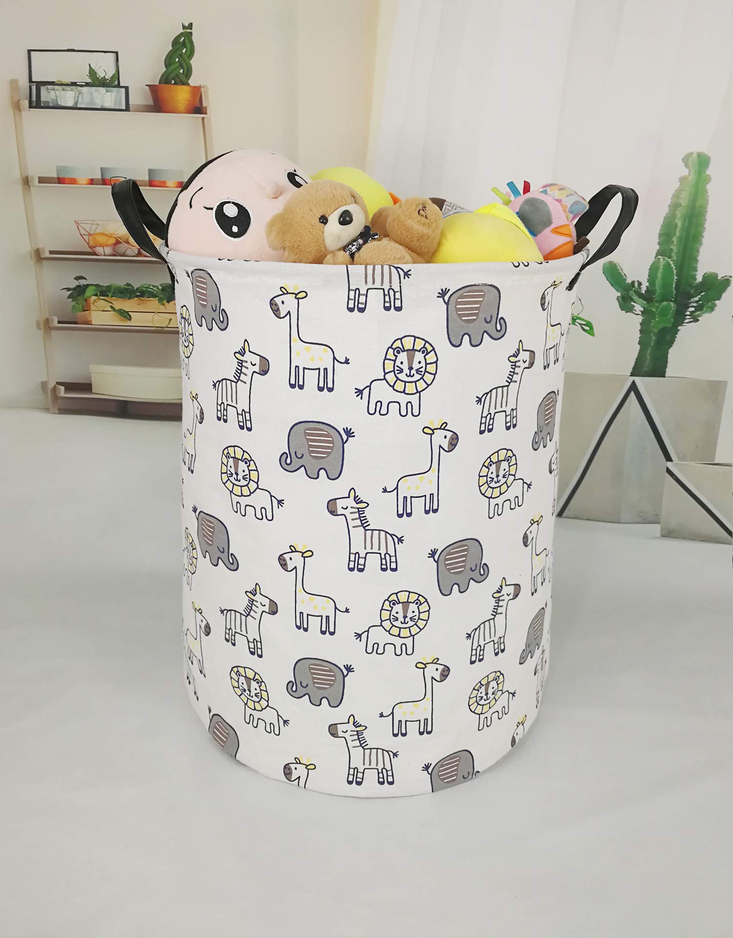 MAIZMZ Kids Hamper collapsible design for easy, compact storage.