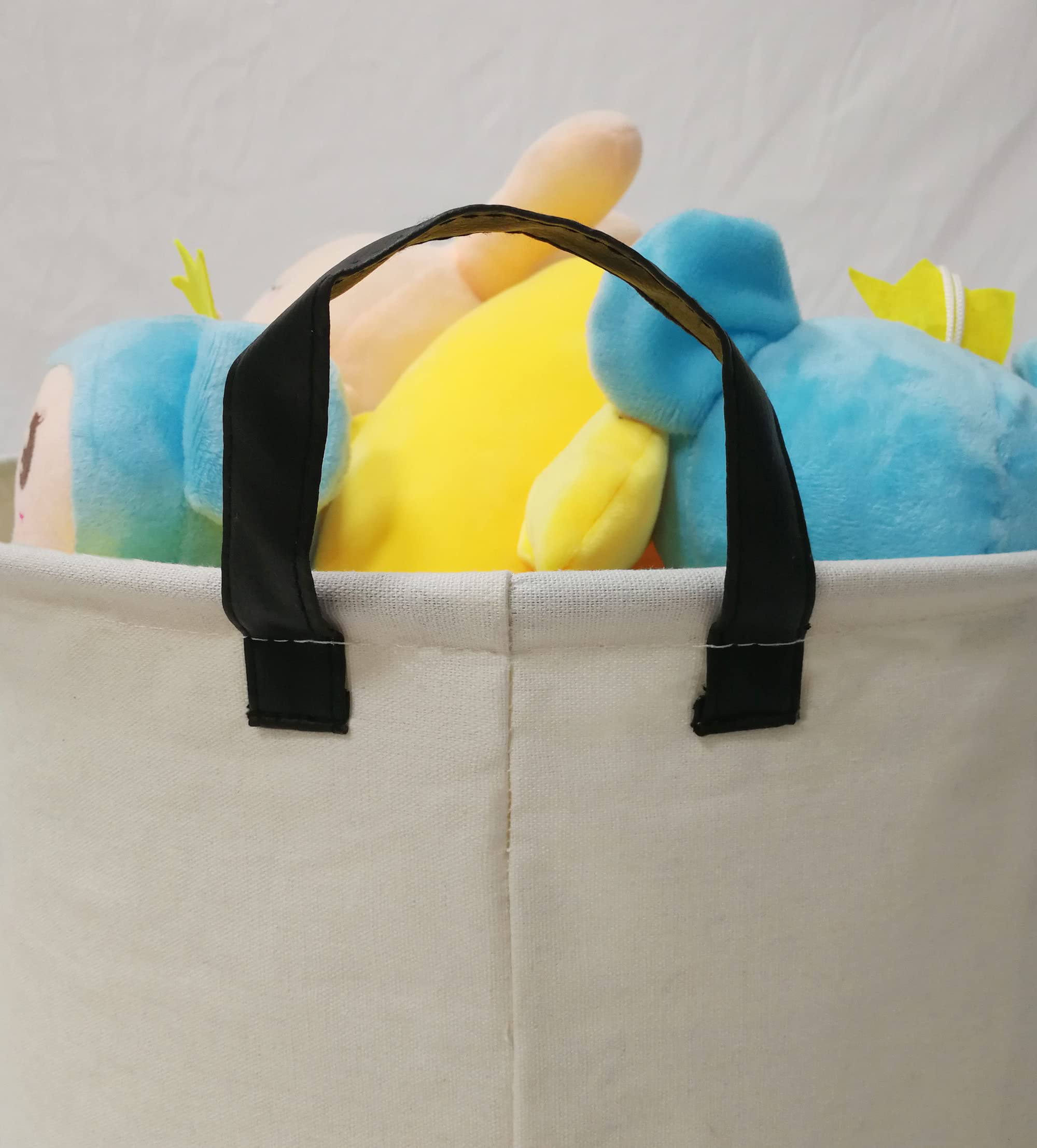 MAIZMZ Kids Hamper measures 15.7 by 19.7 inches for roomy storage.