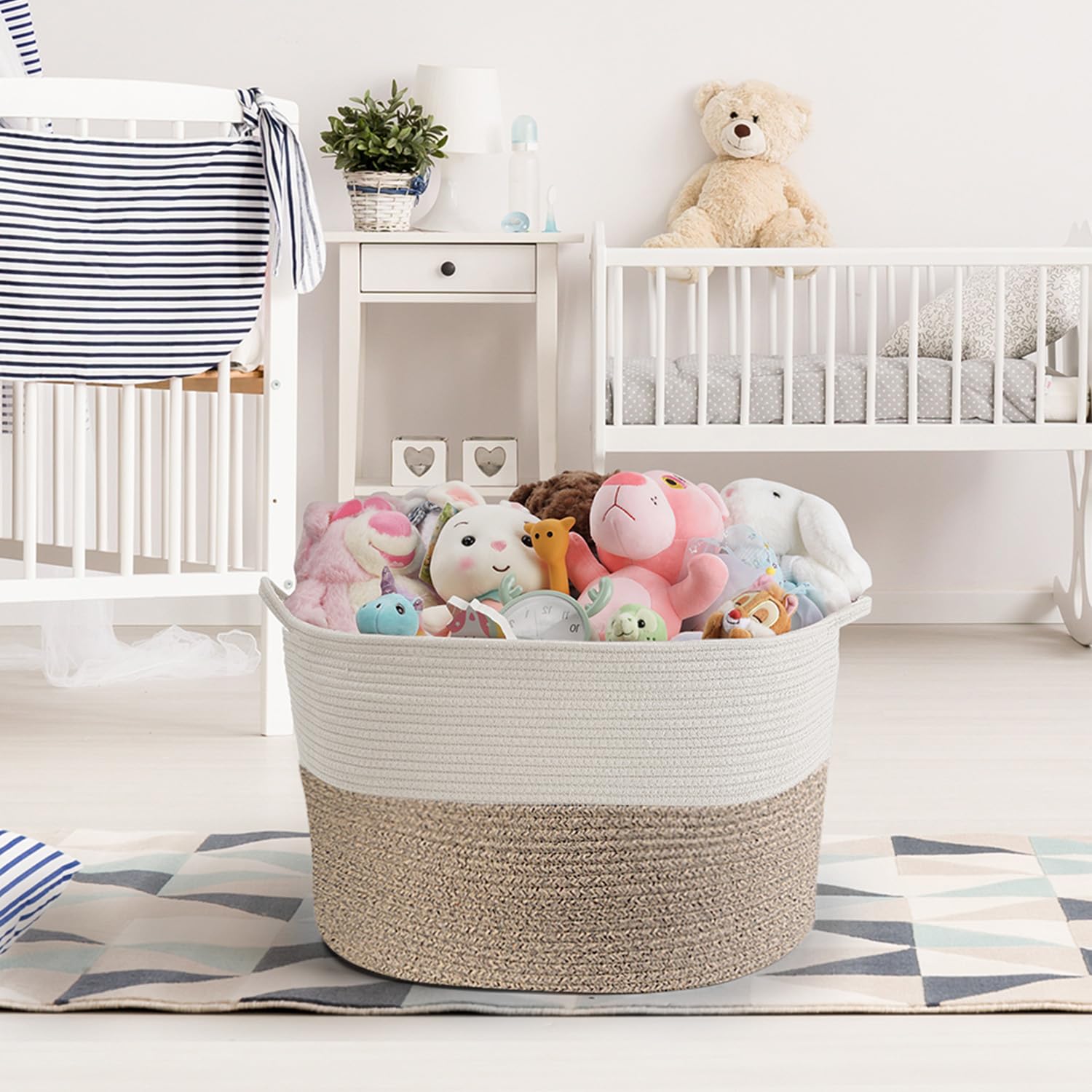 Maliton blanket basket with folded blankets demonstrates space-saving reshaping.